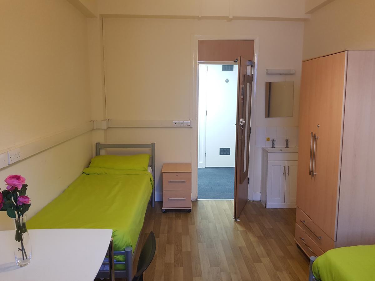 Bowden Court Hostel