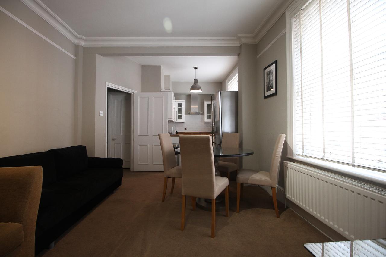 Flat 2 Broad Court * Londres