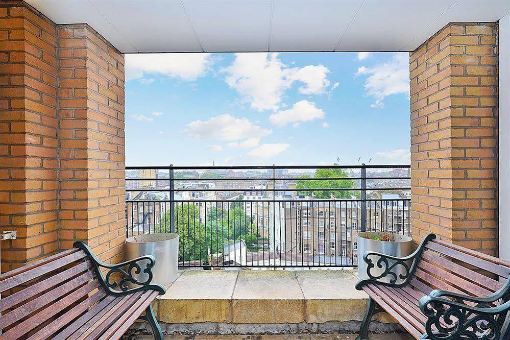 Point West Apartment London
