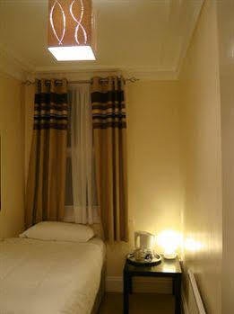 Rex Hotel 2*