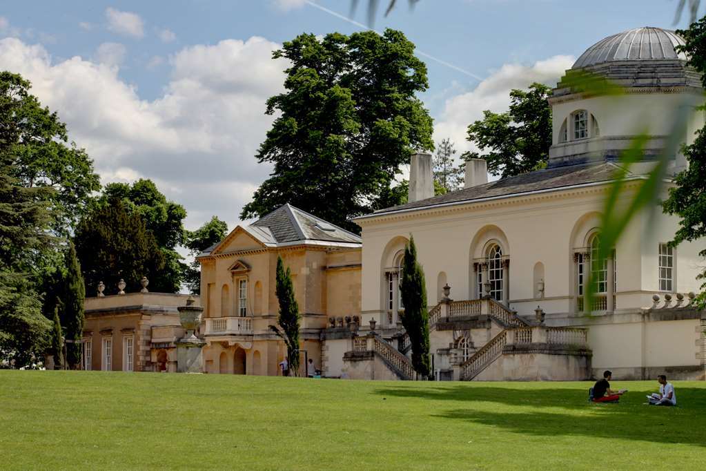 Western Chiswick Palace & 3*