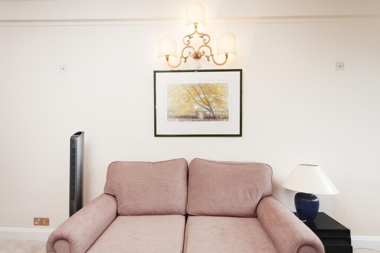 South Kensington Concierge *