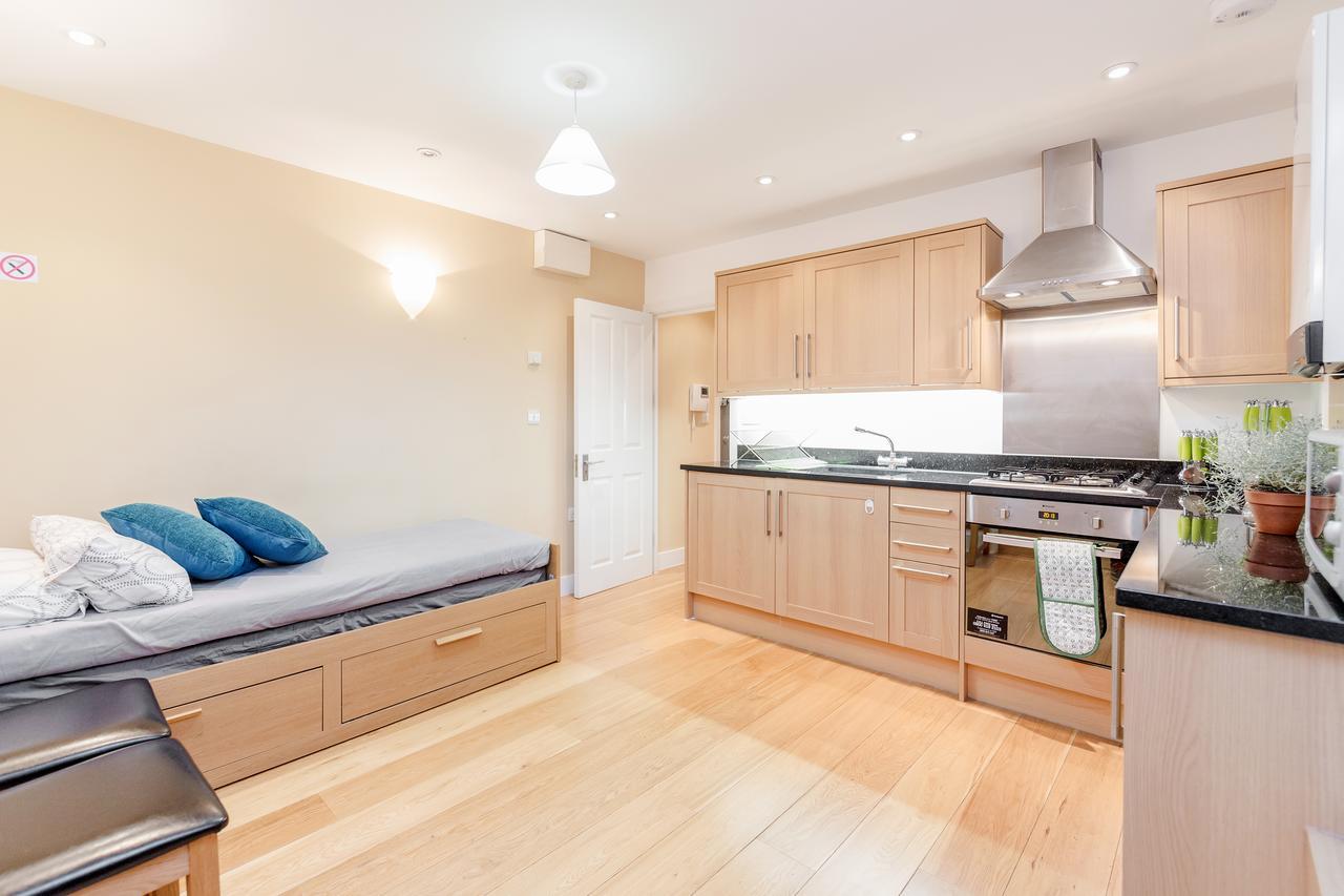 Luxury Stockwell Apartments Apartment