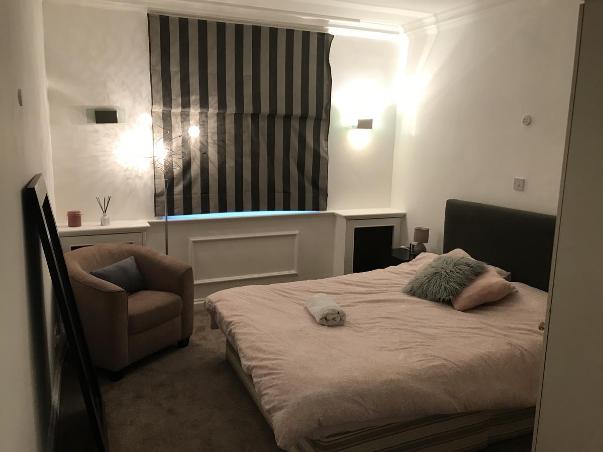 Apartment 17 Brooks Mews Apartments London