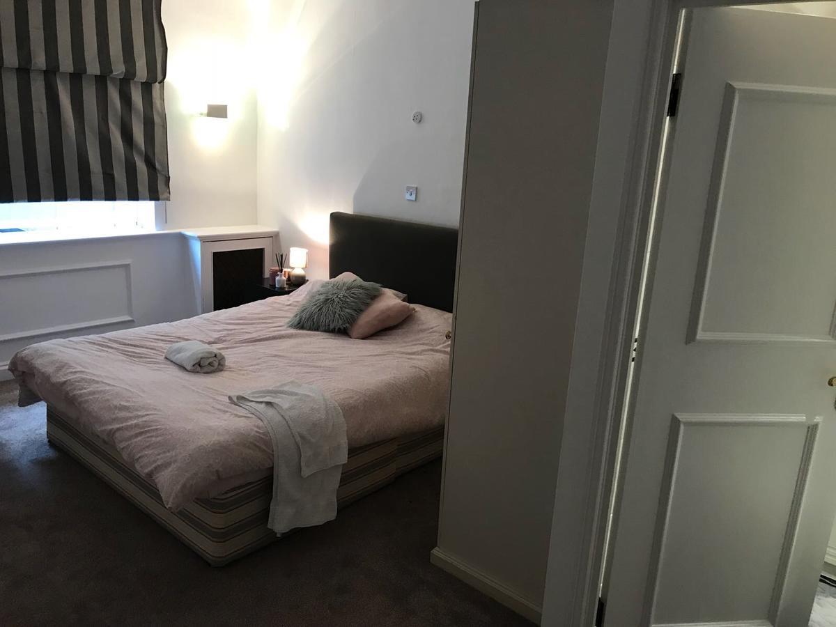 17 Brooks Mews Apartments *