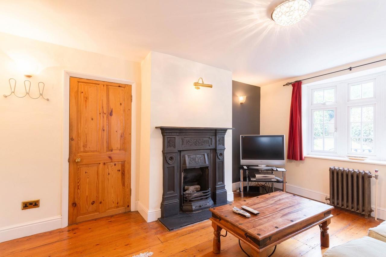 Unique Country Nr Nature Reserve Sleeps 4 London