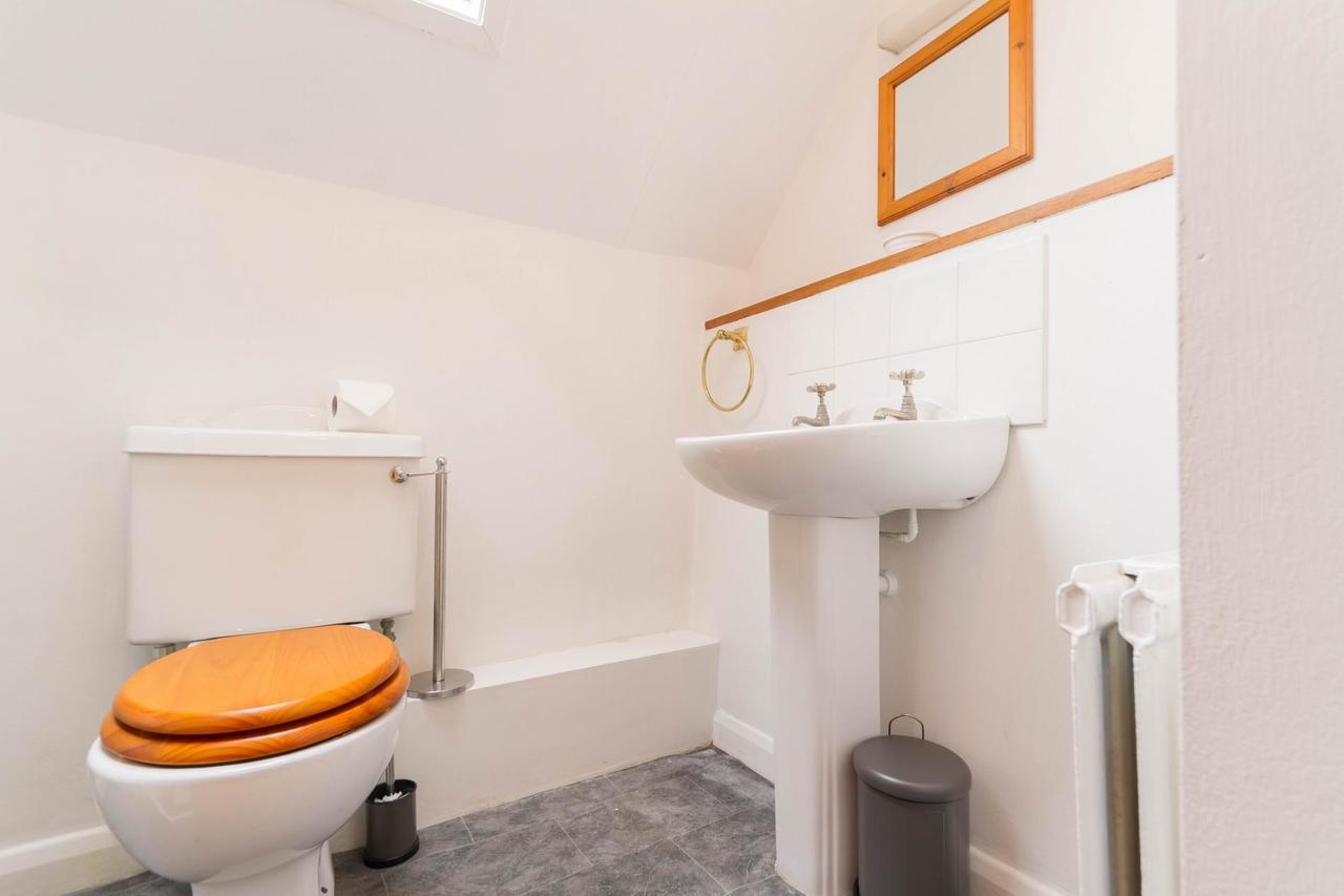 Unique Country Nr Nature Reserve Sleeps 4 London