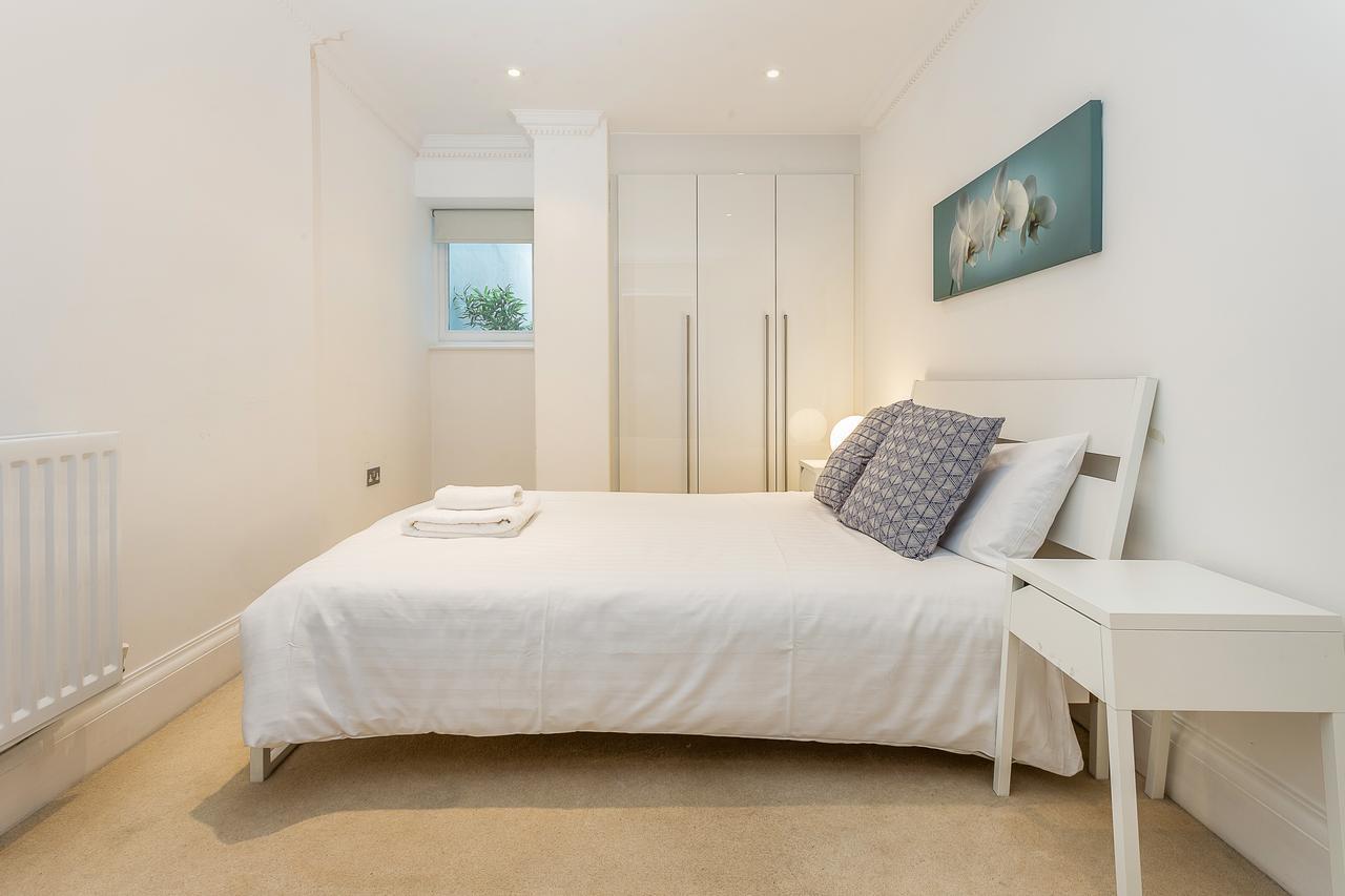 Apartment 288 Earls Court Road *