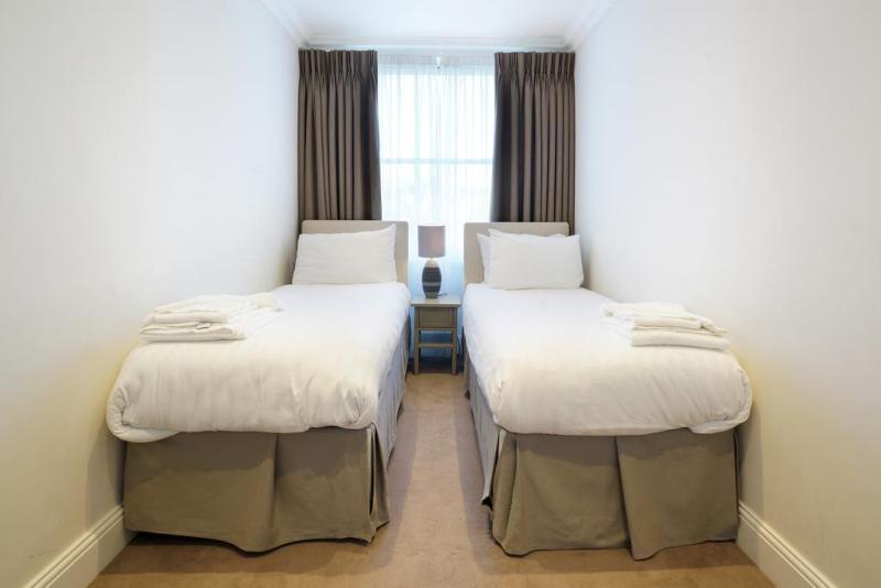 1 Bed South Kensington Apartment London