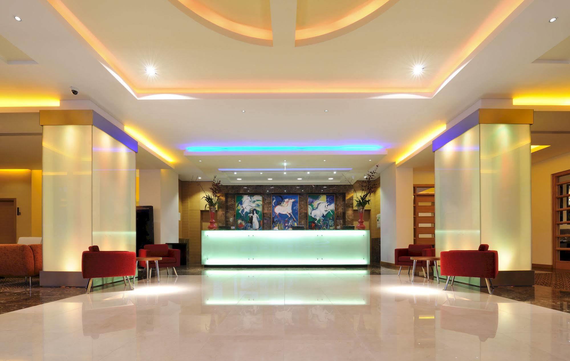 Pestana Chelsea Bridge & Hotel London