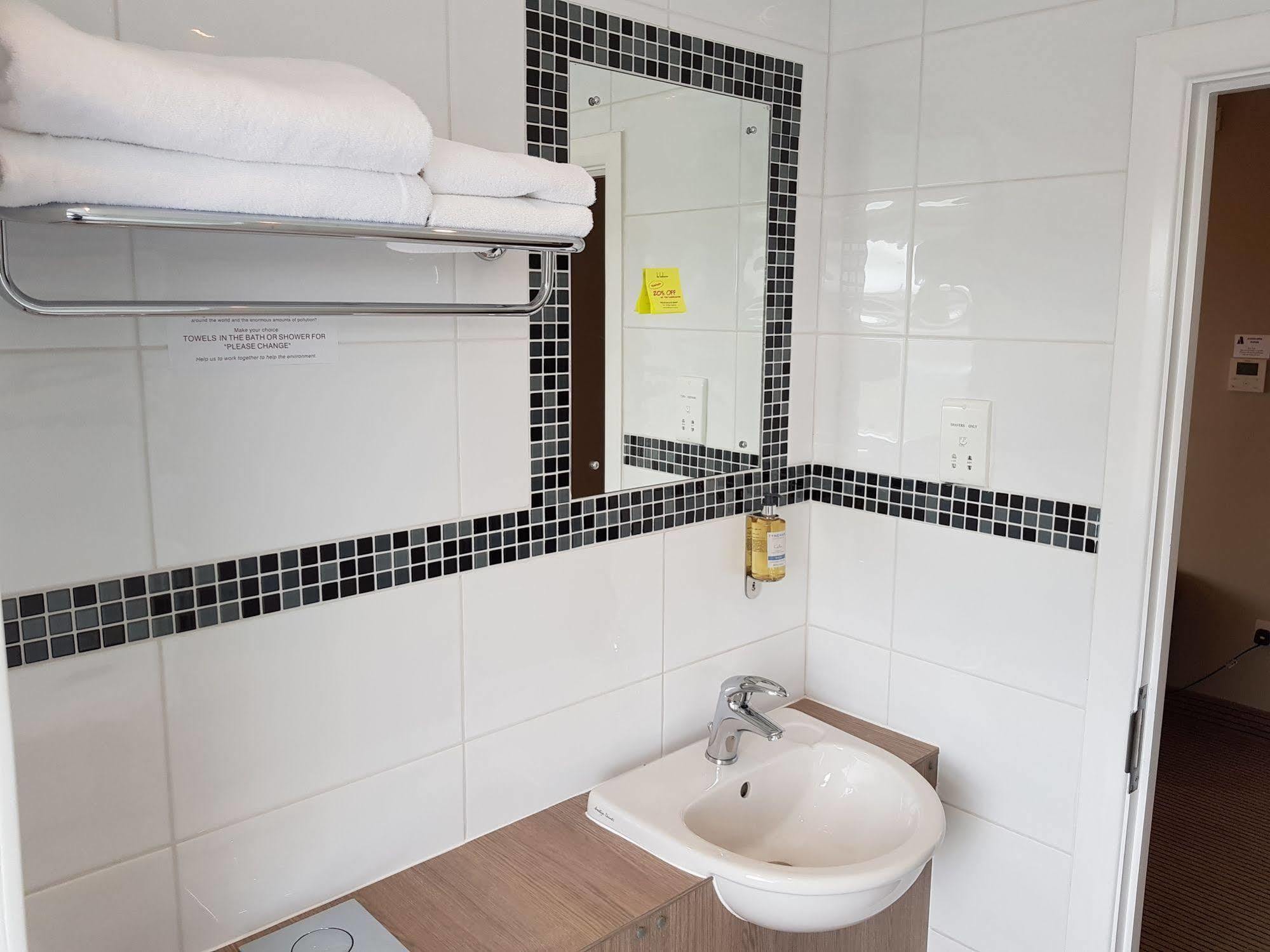Hotel Antoinette Wimbledon Londres