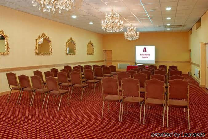 Antoinette Wimbledon 3* Londres