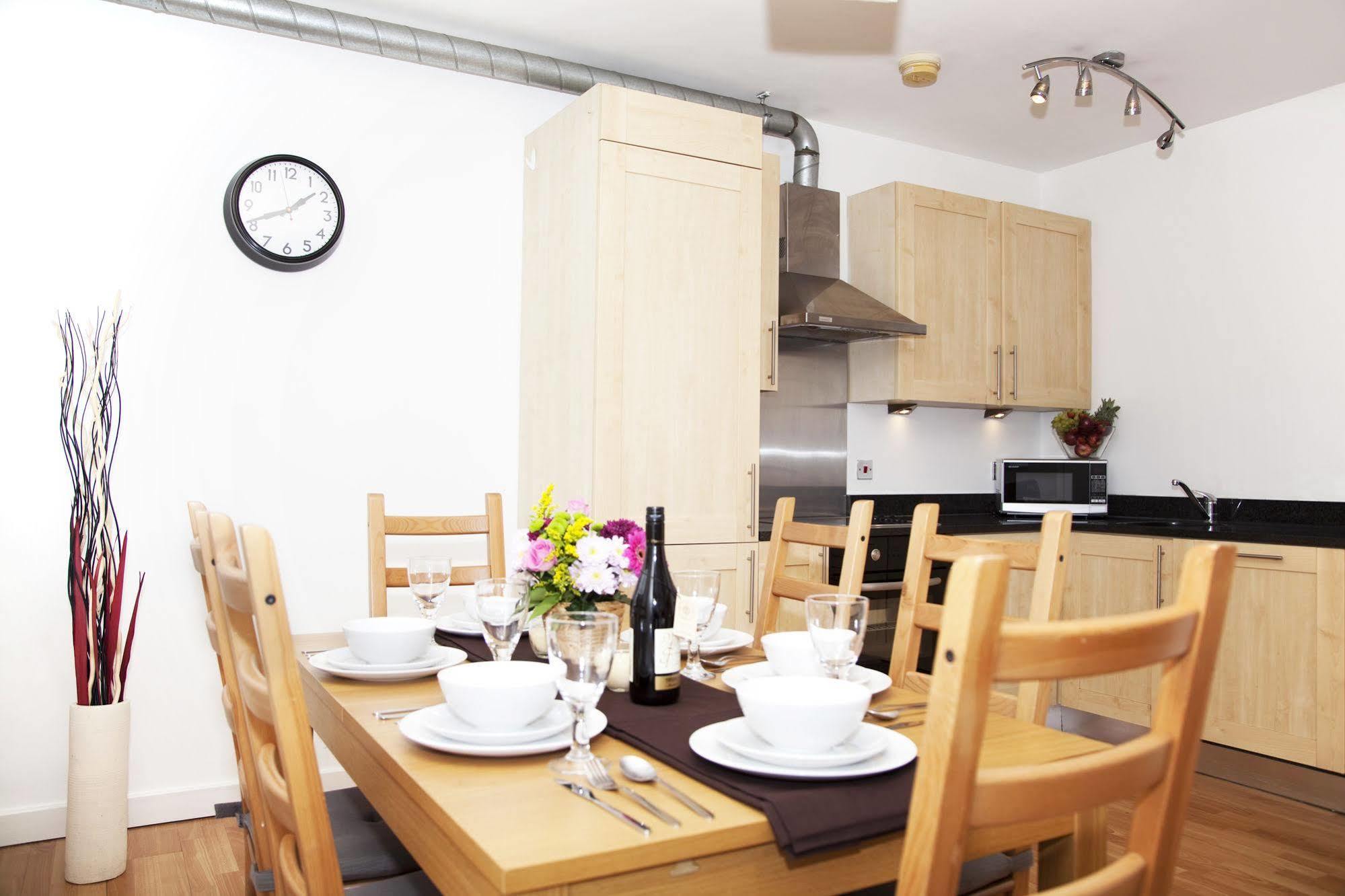 Beautiful 4-bedroom Flat In Bridge/borough! Apartamento *
