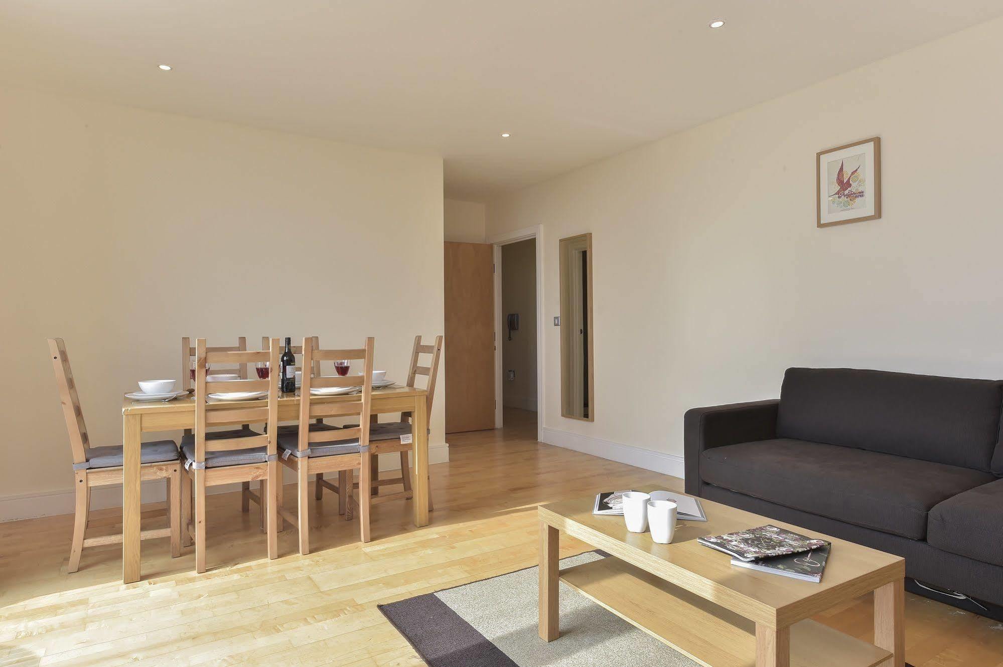 Beautiful 4-bedroom Flat In Bridge/borough! Apartamento Londres