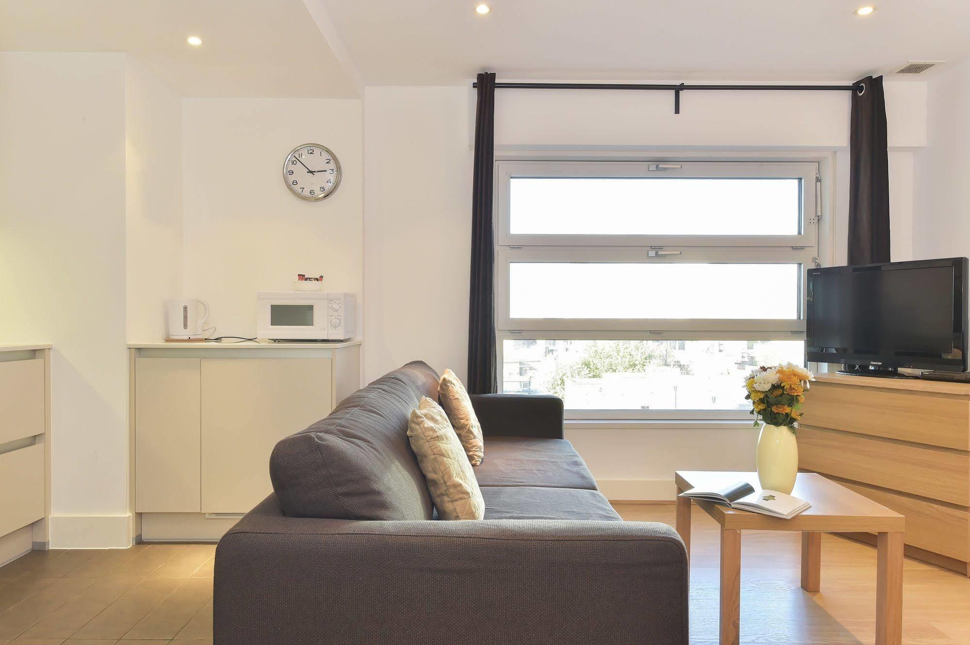 Beautiful 4-bedroom Flat In Bridge/borough! Apartamento Londres