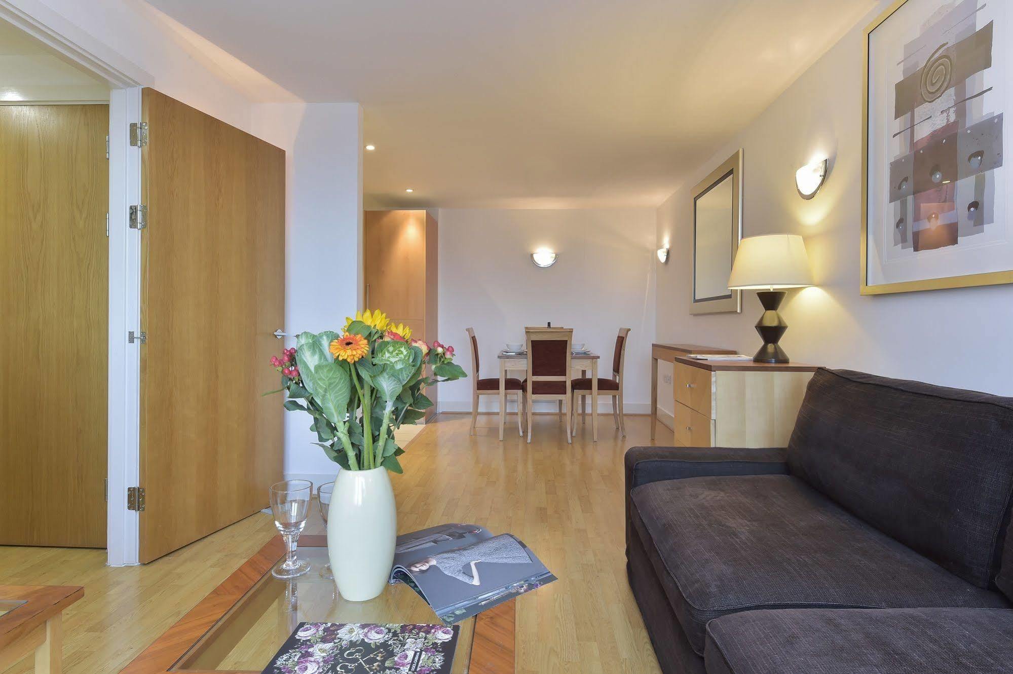 Apartamento Beautiful 4-bedroom Flat In Bridge/borough! *