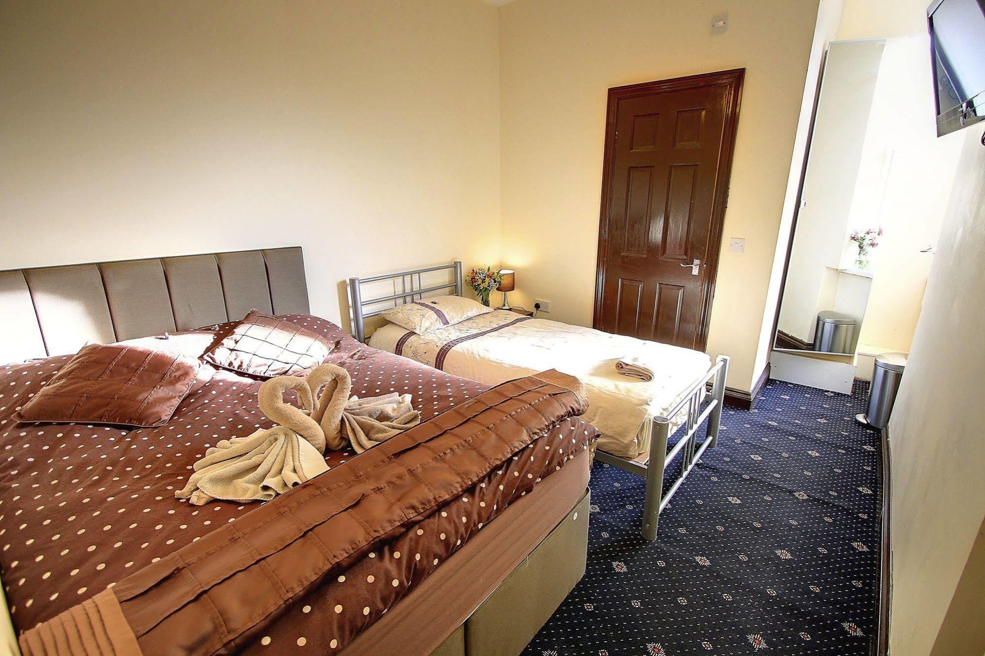 Inn Beaconsfield 2*