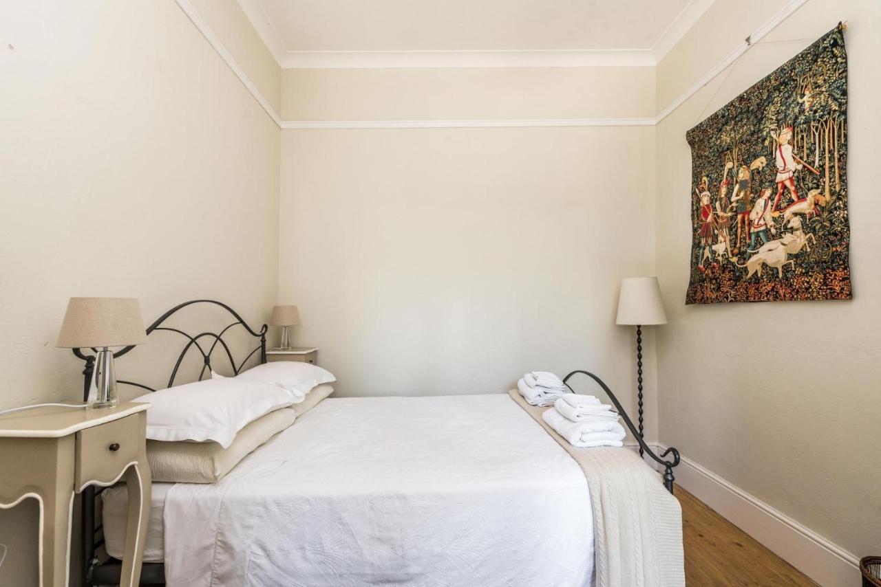 New Luxury 1bd Flat In Heart Of Kensington Olympia Apartment London