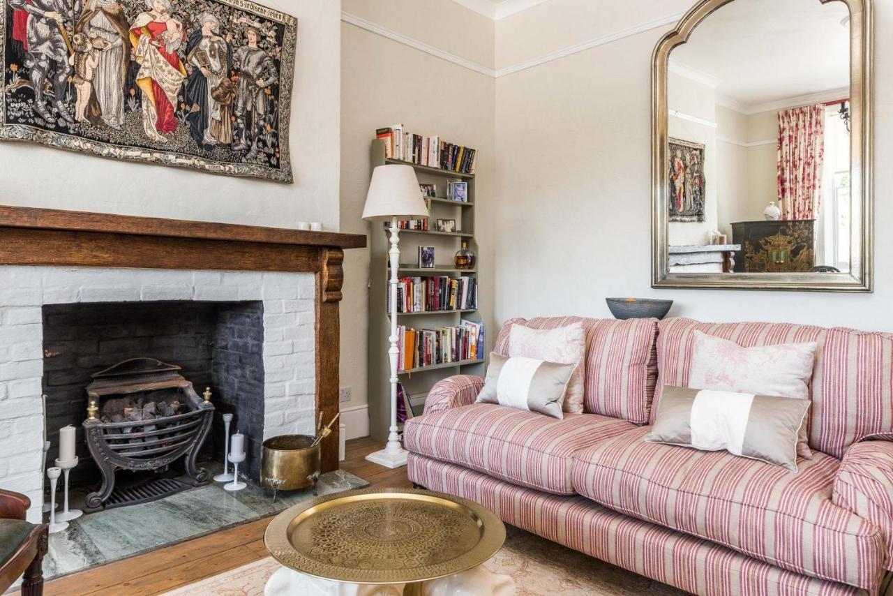 New Luxury 1bd Flat In Heart Of Kensington Olympia *