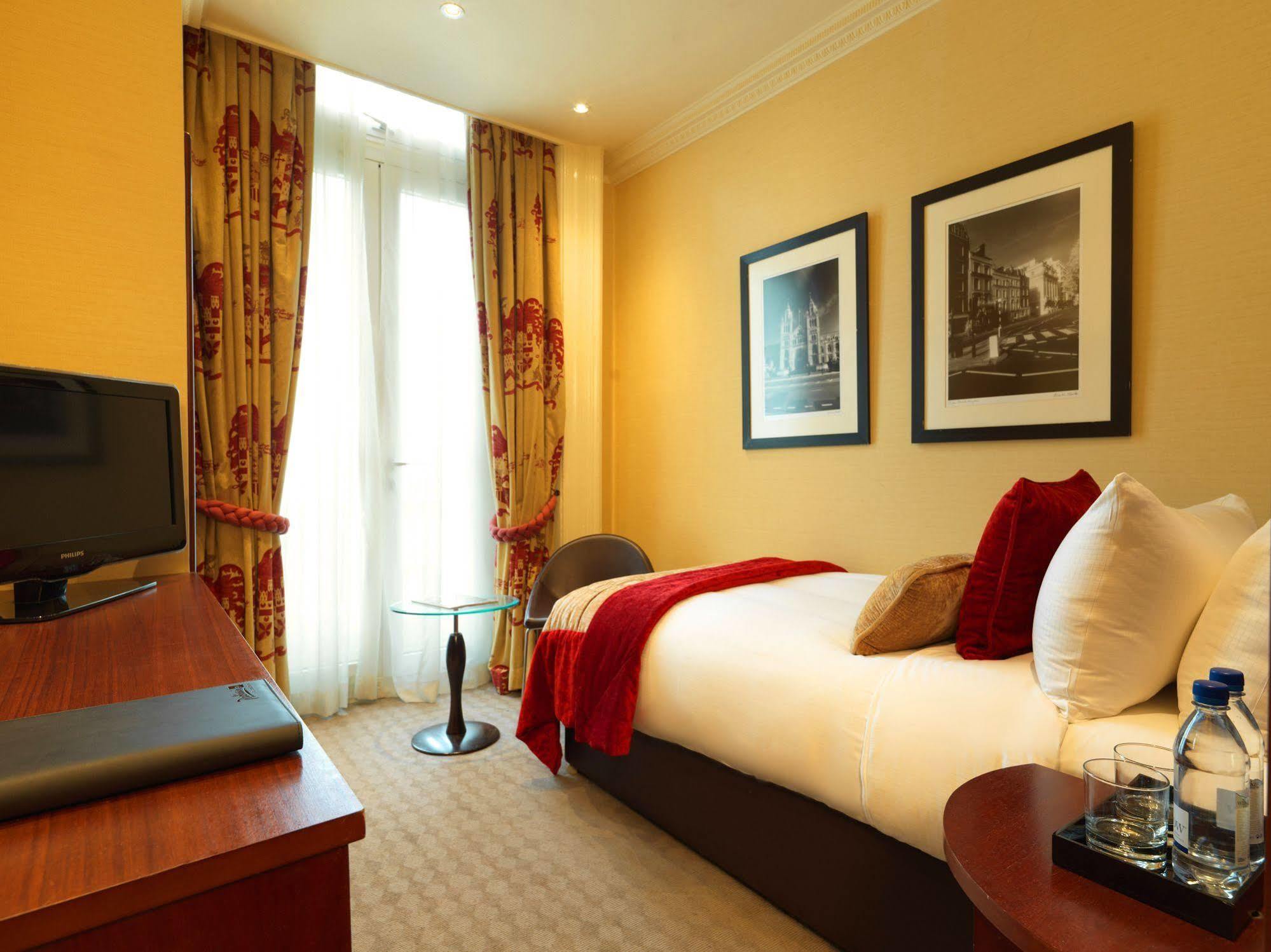 Radisson Blu Edwardian Vanderbilt Hotel, 4* London