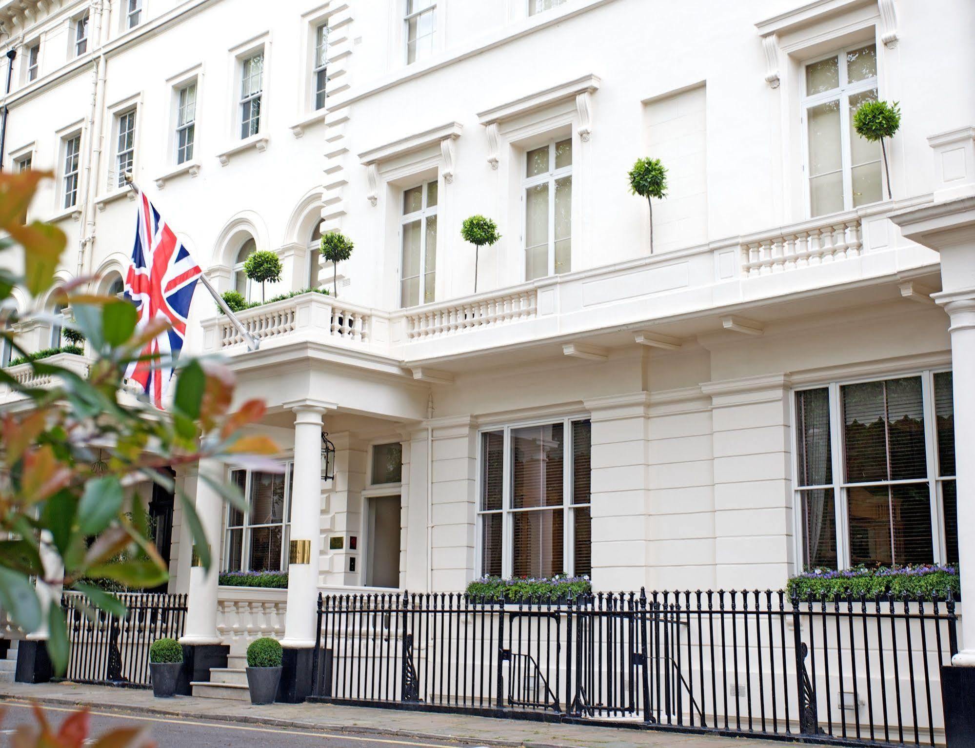Hotel Roseate House London