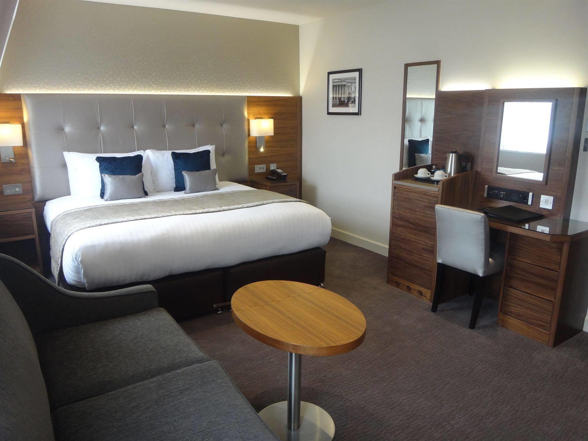 Norfolk Towers Paddington Hotel London