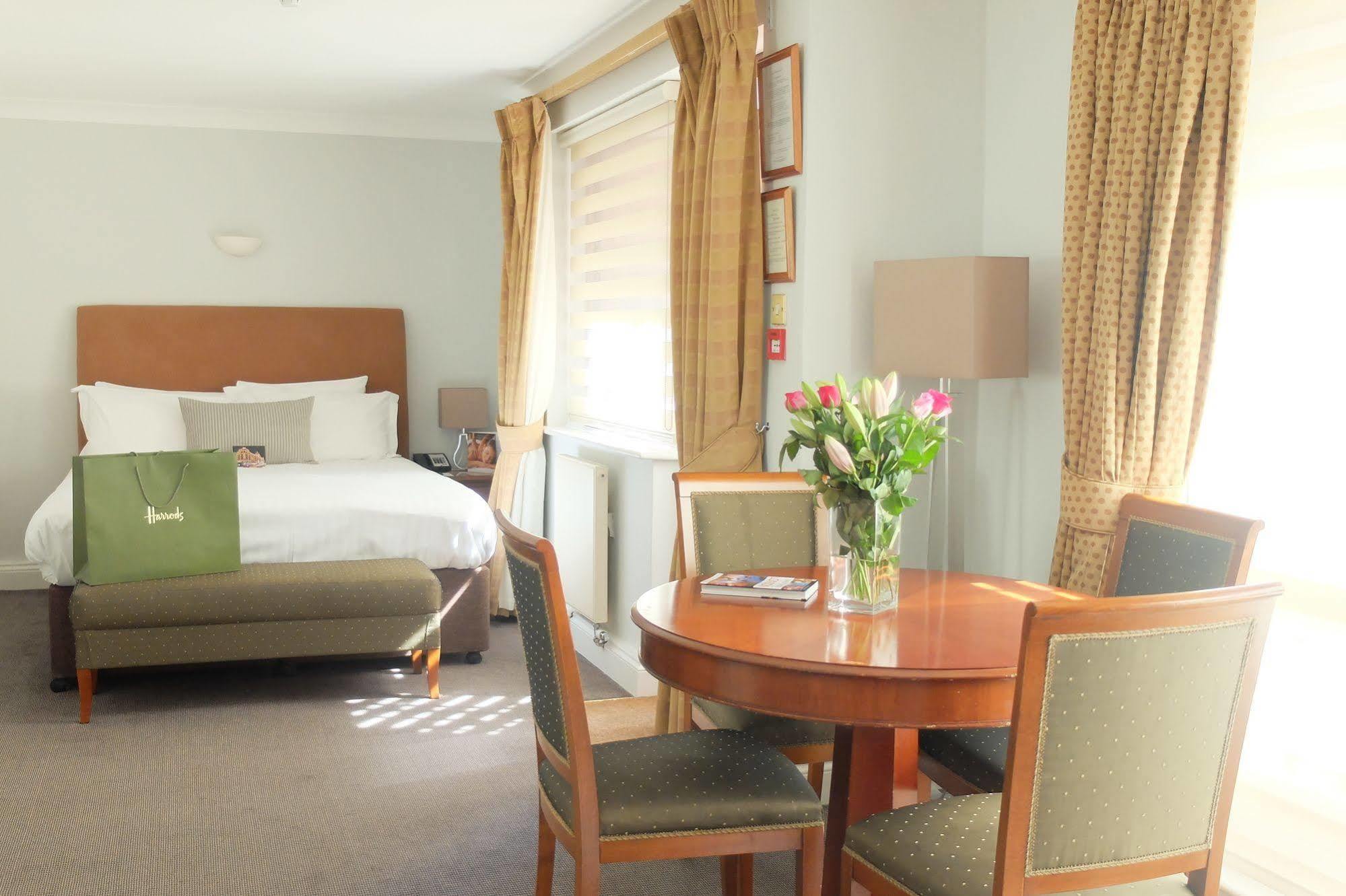 Aparthotel 15 Basil Street Knightsbridge, Luxury Serviced