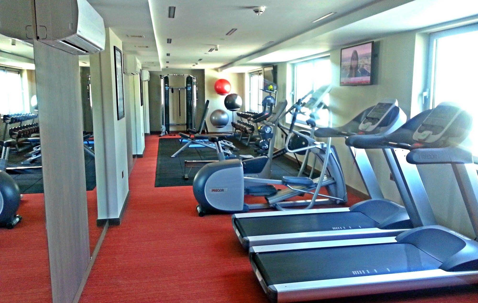 Clayton Chiswick