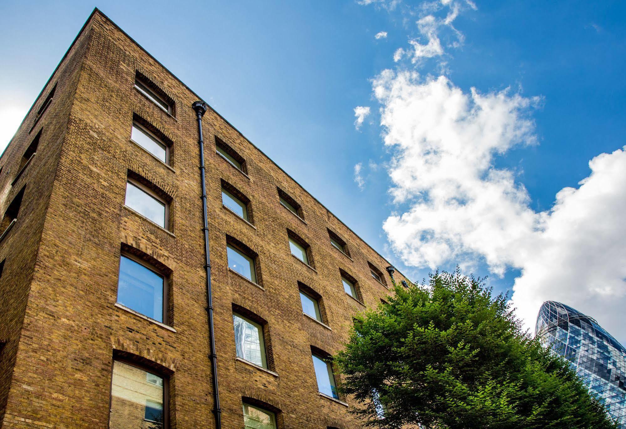 Devonshire Club & Hotel 5*
