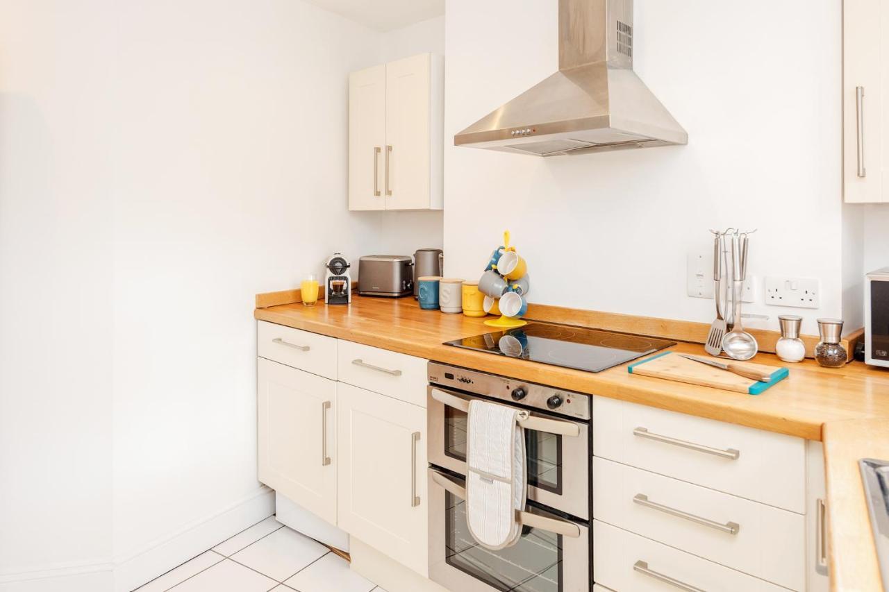 Apartment Great Mayfair Apartment,sleeps 6 *