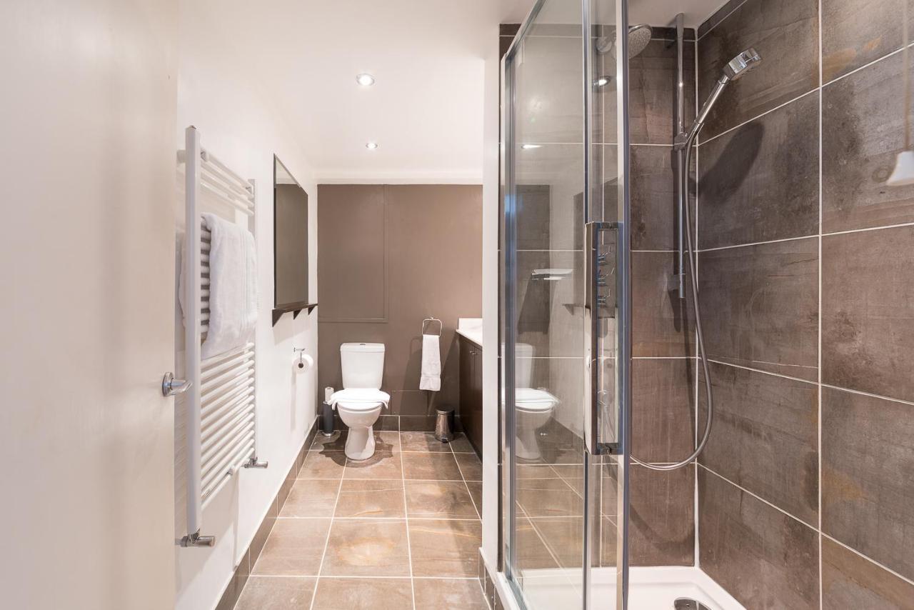 Elm Park Gardens Apartment London