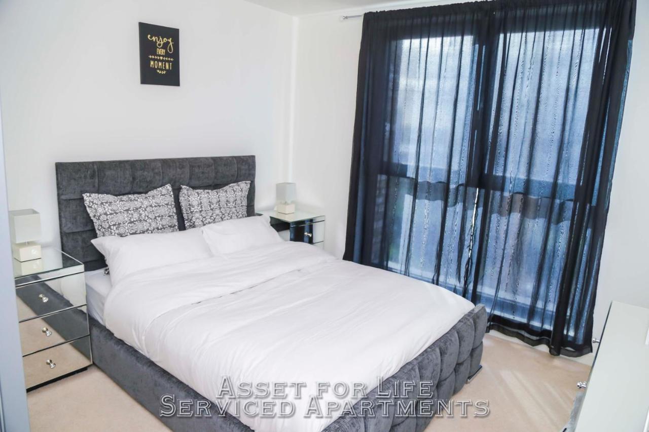 Apartment Pontoon Dock Key Workers London