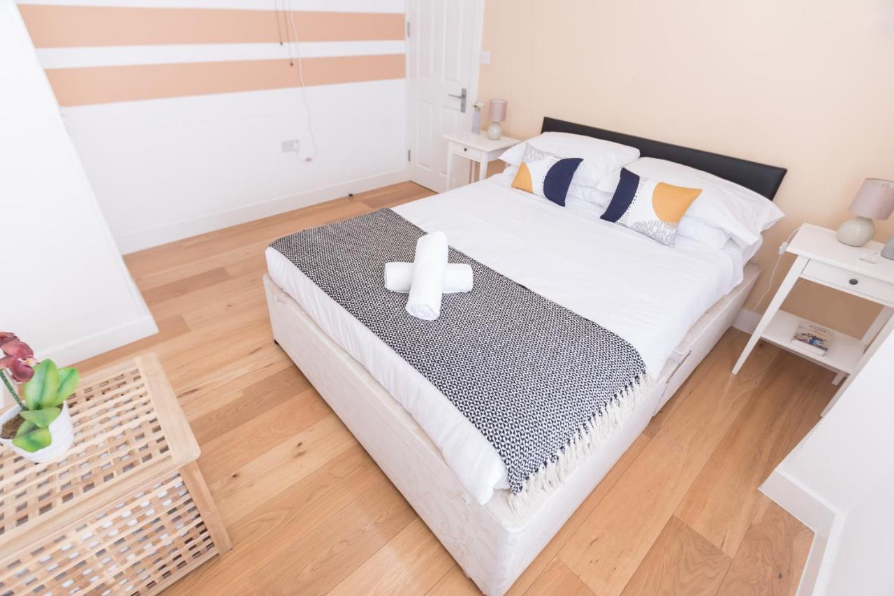 Luxury Stockwell Apartments Apartment