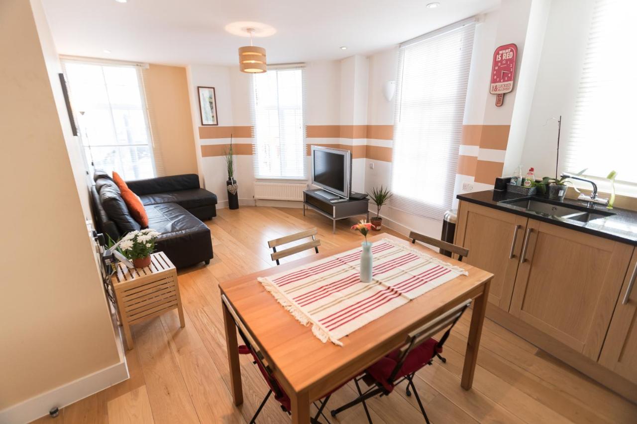 Apartment Luxury Stockwell Apartments London