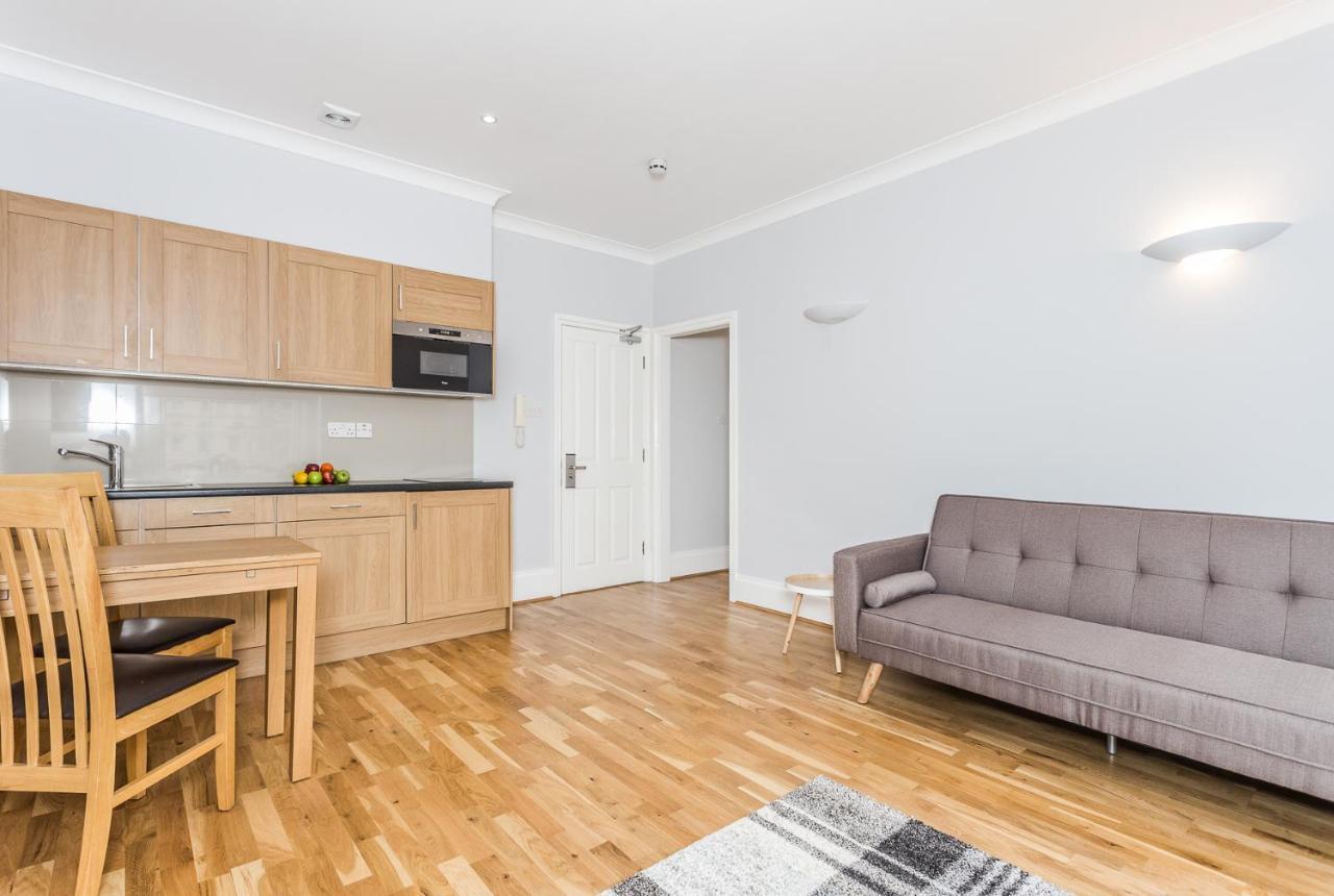 Cleveland Gardens Apartment