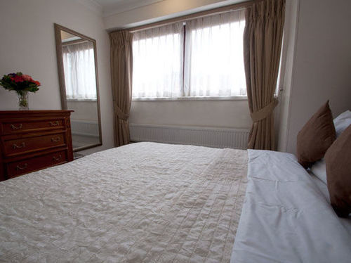 Aparthotel 15 Basil Street Knightsbridge, Luxury Serviced 5*