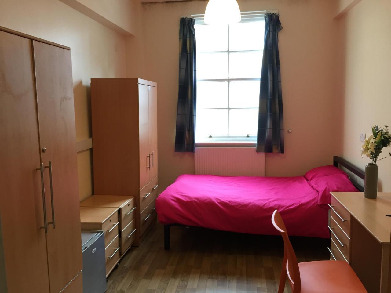 Hostel Bowden Court *