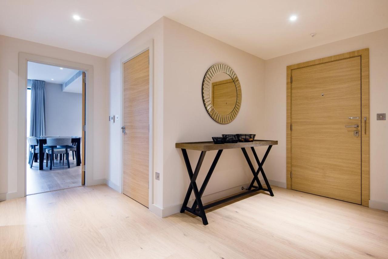 Deluxe Victoria Close To Buckingham Palace By Underthedoormat Apartment *
