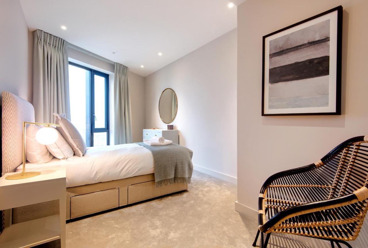 Deluxe Victoria Close To Buckingham Palace By Underthedoormat