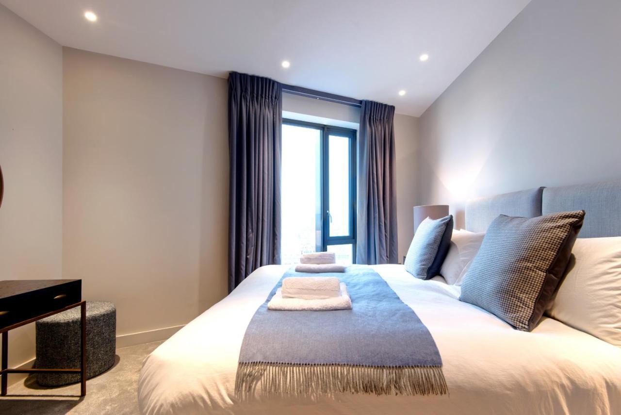 Deluxe Victoria Close To Buckingham Palace By Underthedoormat *
