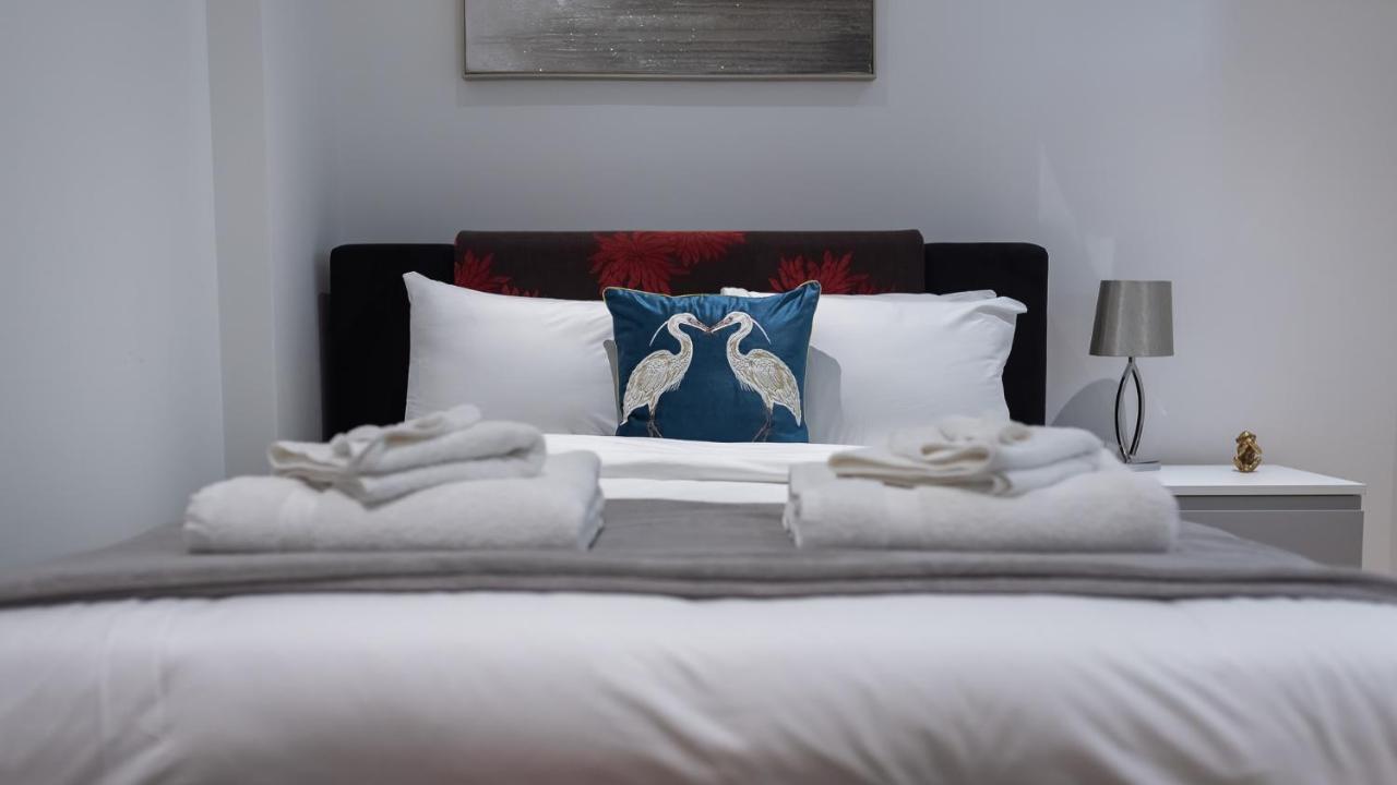 Continental In Central Camden Apartment