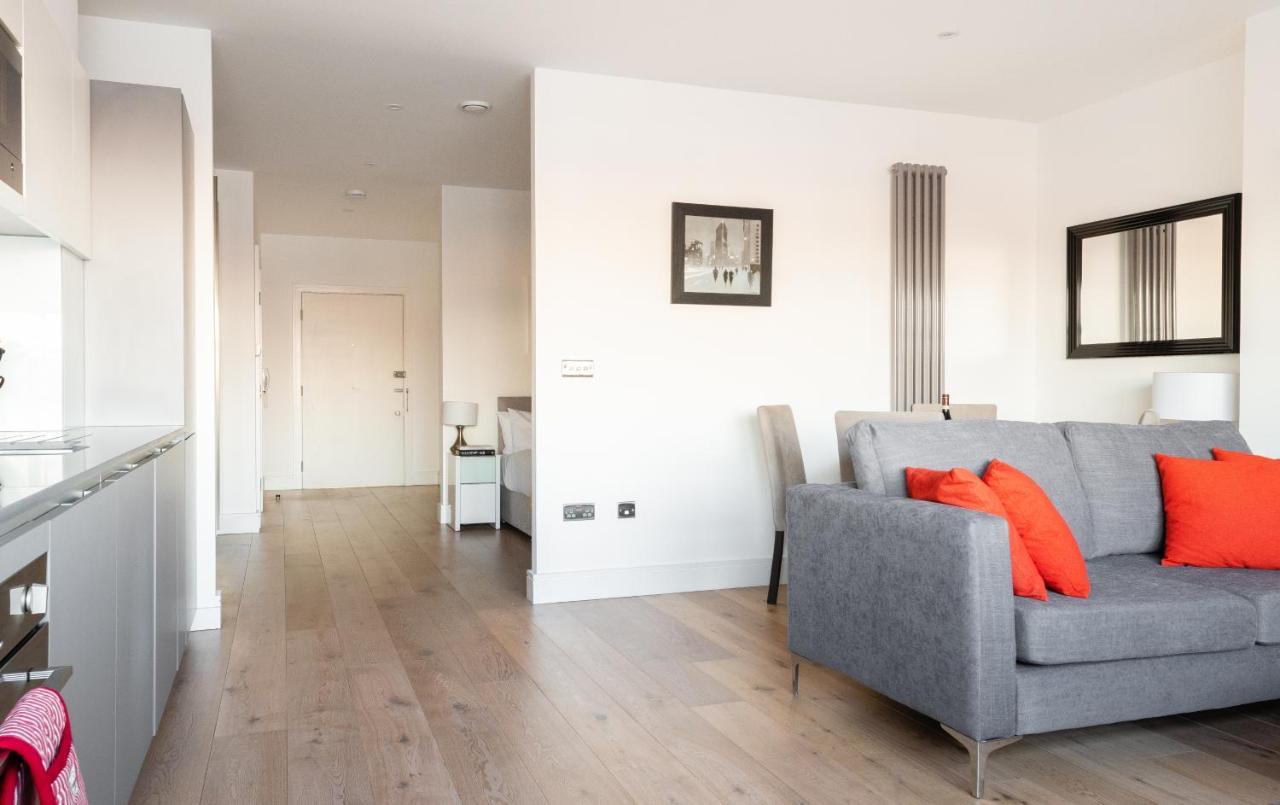 Continental In Central Camden Apartment