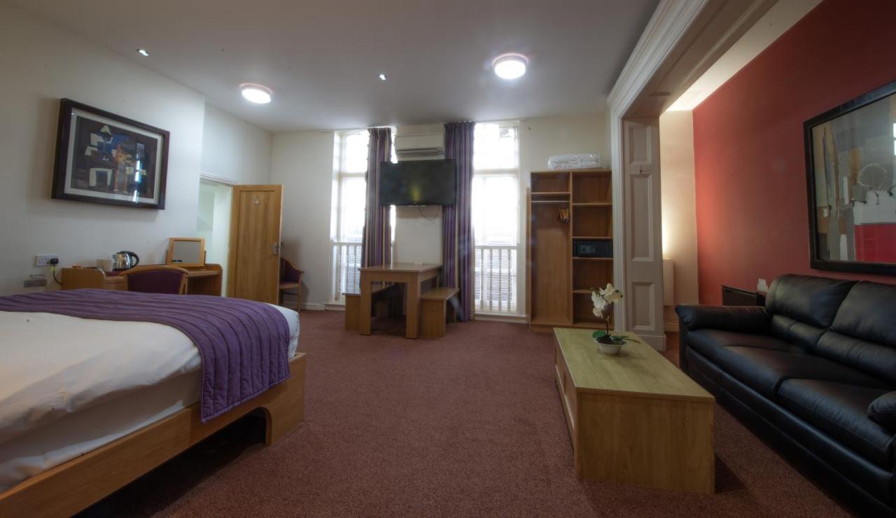 Inn Fox Connaught Excel London