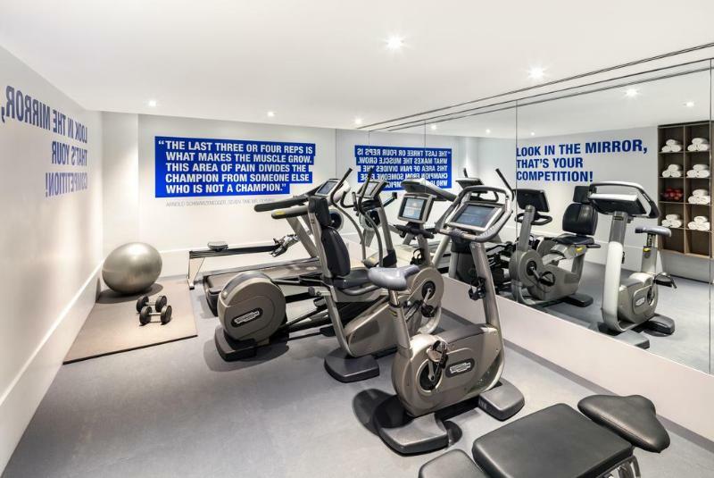 Hotel Radisson Blu Edwardian, Leicester Square 4*