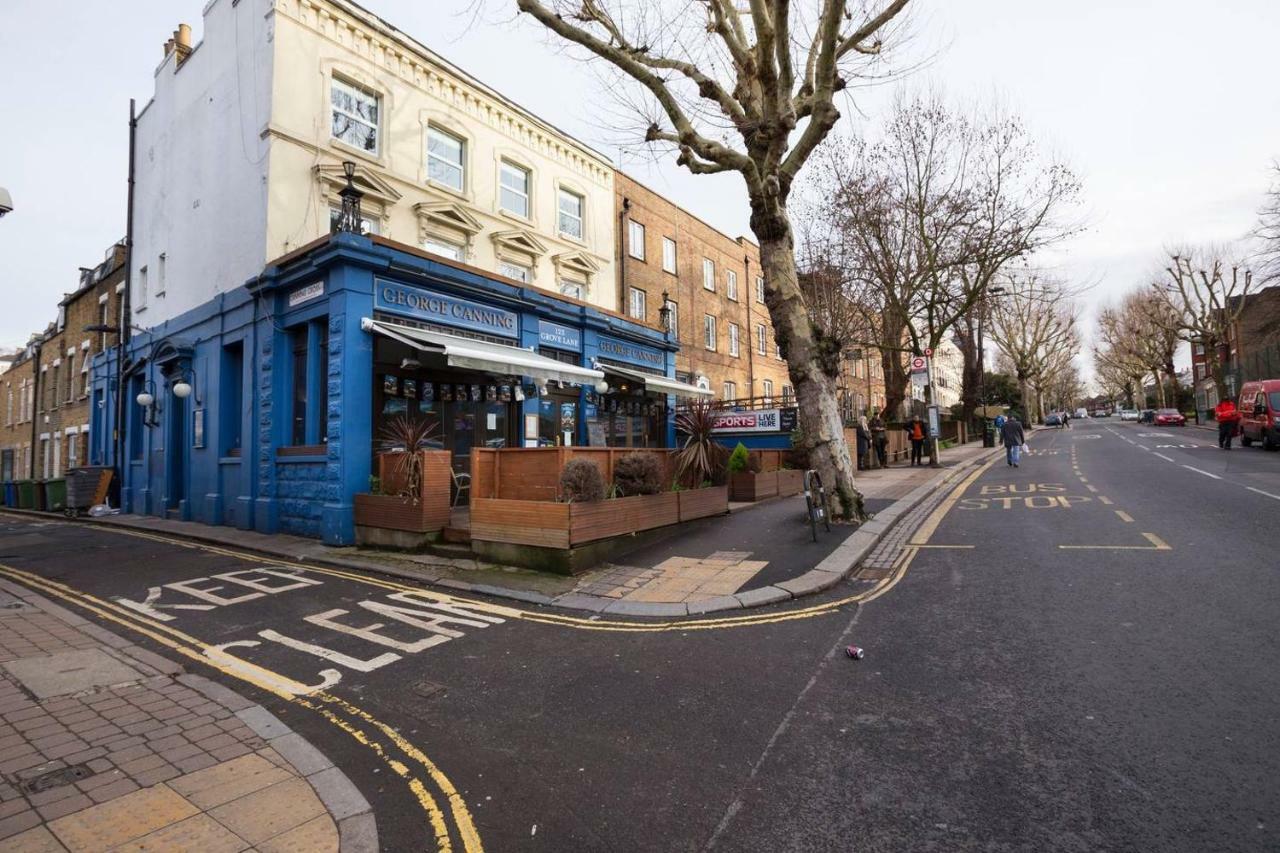 Spacious King Bed Near Denmark Hill Station