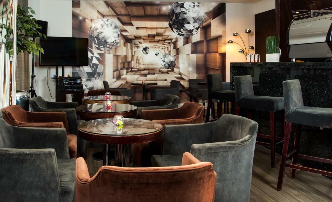 The Park Grand Plaza Kensington 4* London
