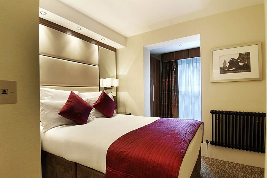 Grand Royale Hyde Park Hotel 4*