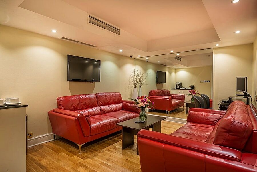 Hotel Grand Royale Hyde Park 4*