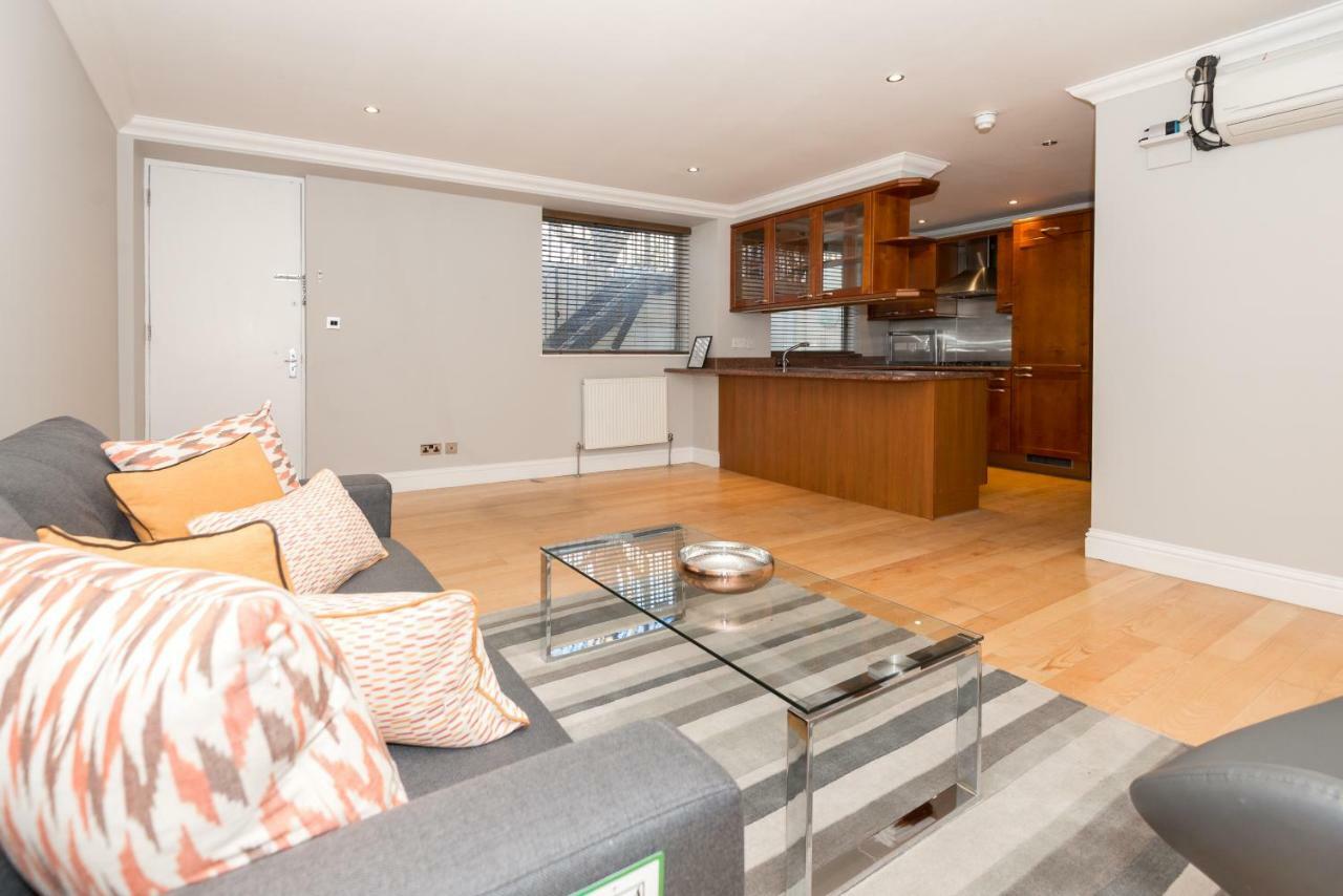 One Bedroom Hyde Park *