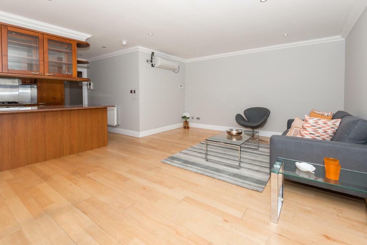 One Bedroom Hyde Park * London